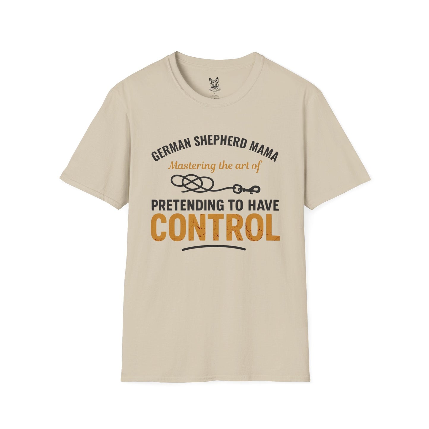T-Shirt Sand / S Master of Controlled Chaos – Funny German Shepherd T-Shirt (UK)